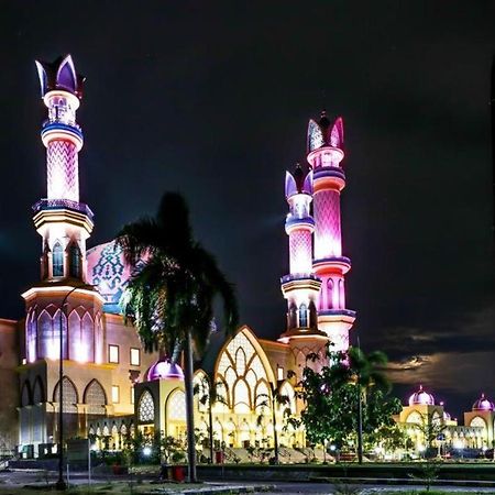 Spot On 1784 Tnc Residence Syariah Mataram Kültér fotó