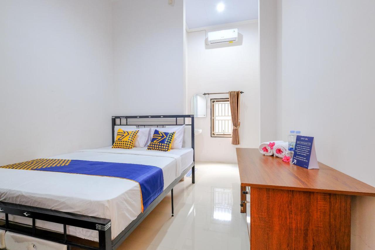 Spot On 1784 Tnc Residence Syariah Mataram Kültér fotó